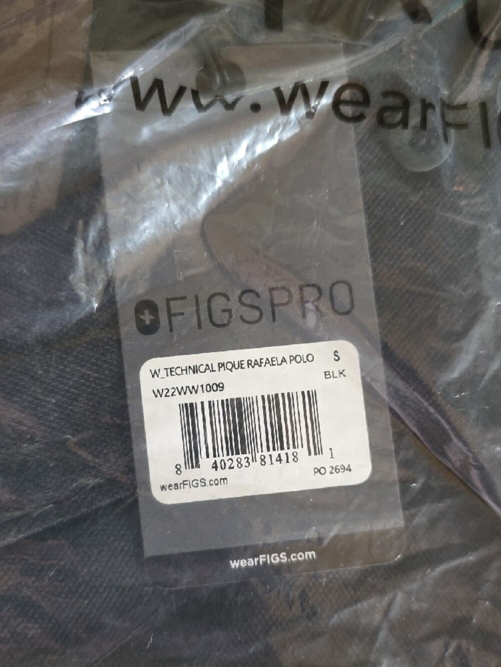 FIGS Women Black Short-Sleeve Polo with Chest Pocket - Picture 4 of 4